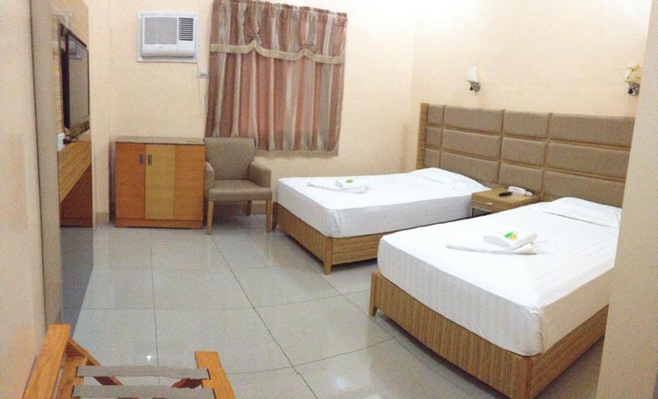 Asia Novo Boutique Hotel - Ormoc Exterior photo